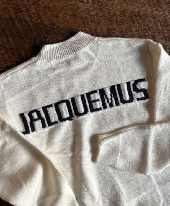 JACQUEMUS светрик, молочного й червоних кольорів