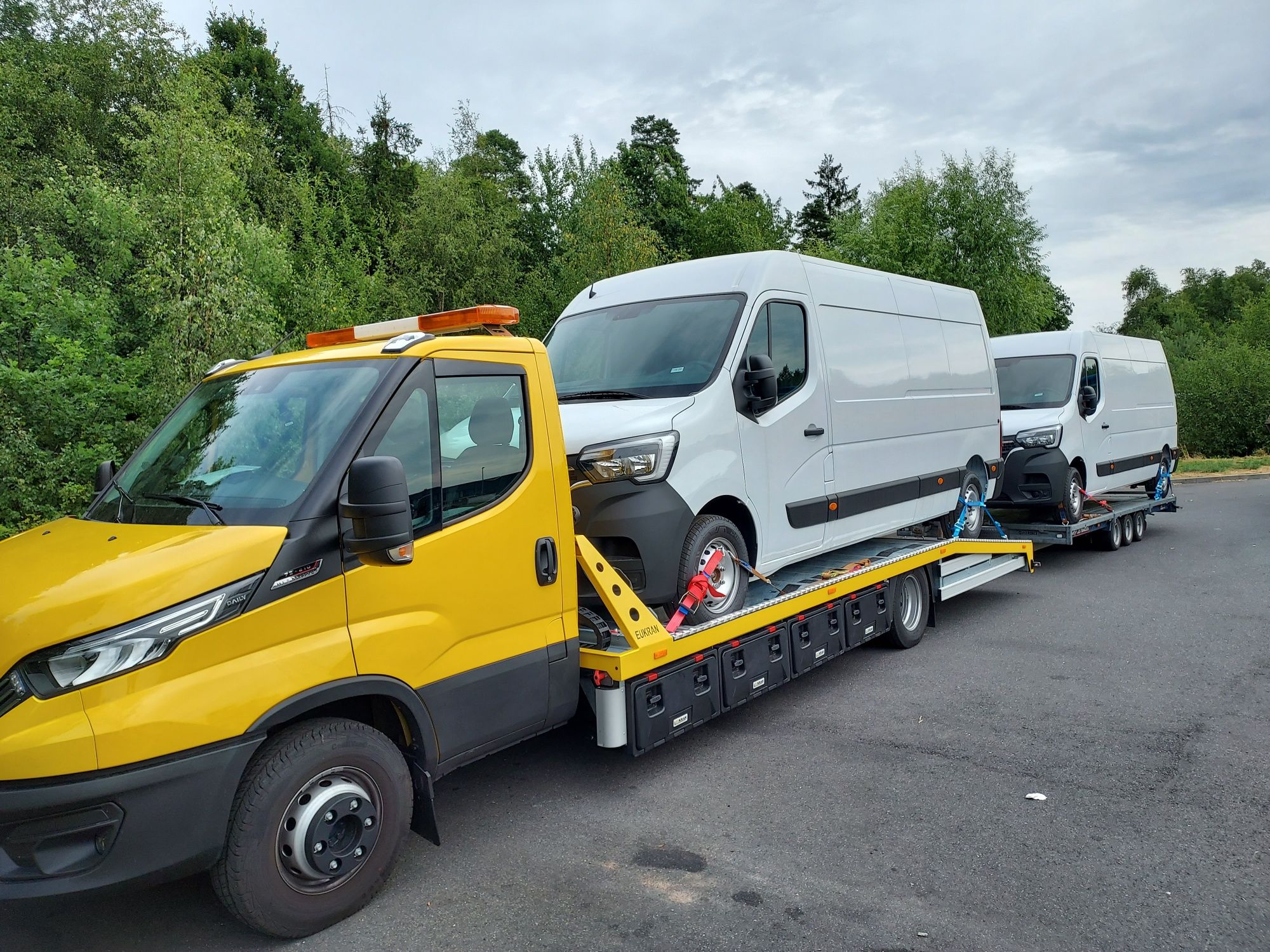 Transport Busów Plandek Maszyn Aut osobowych  cała Europa opc F VAT