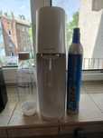 Saturator SodaStream+butelka+ pełny nabój CO2