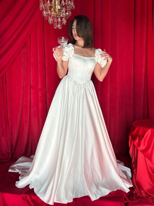 Весільні сукні. Нова колекція