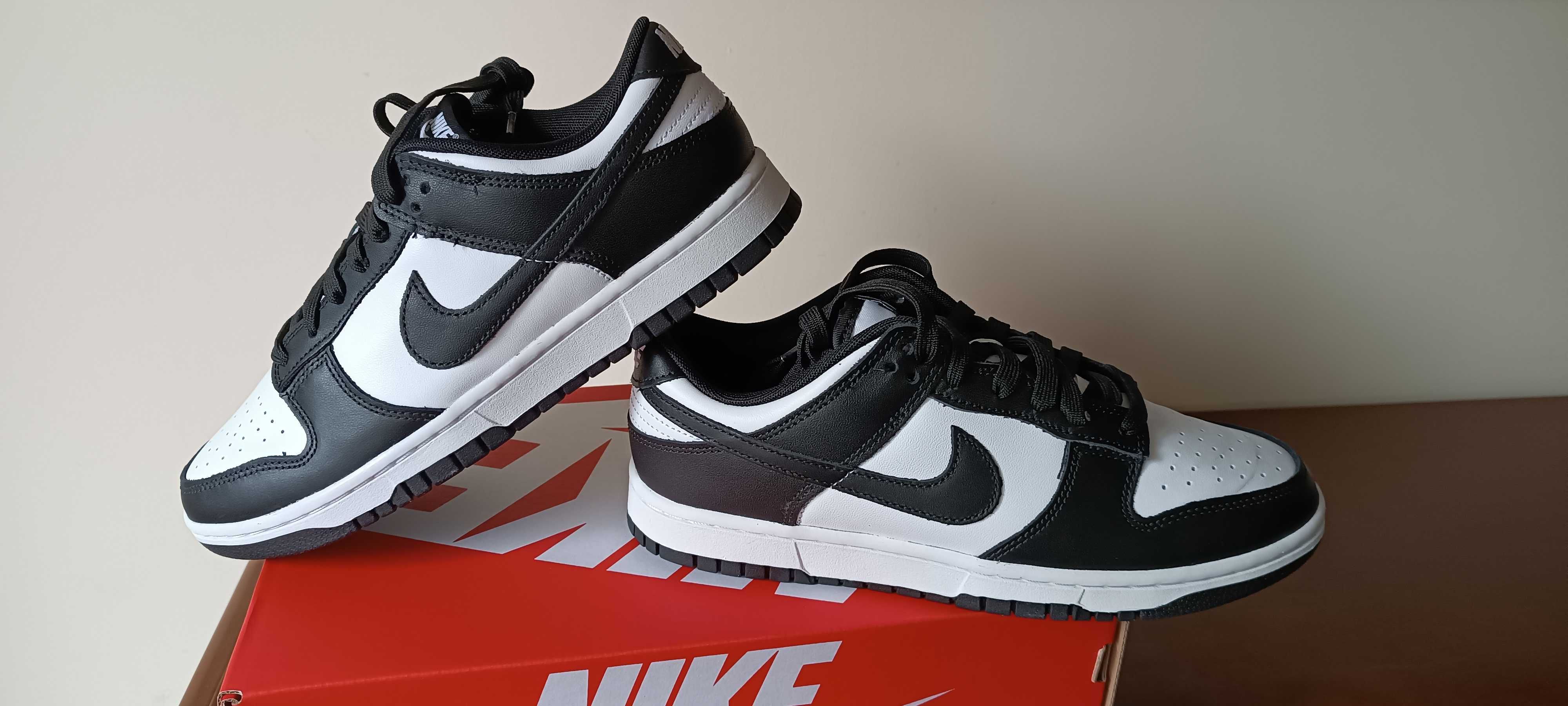 (r. 41- 26 cm) Nike Dunk Low Retro White Black Panda DD1391,-100