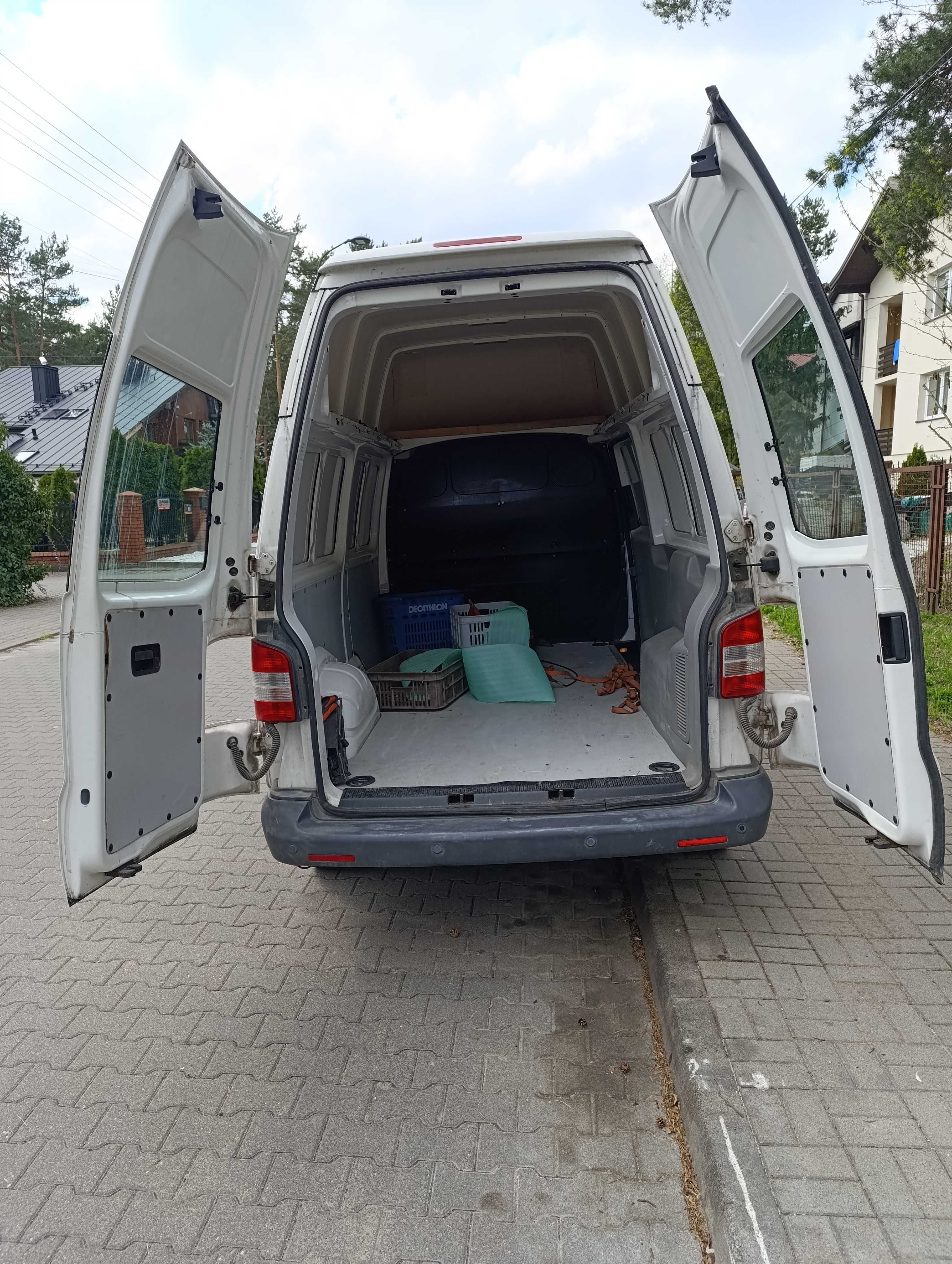 Volkswagen Transporter T5, 2010 r., 2.0