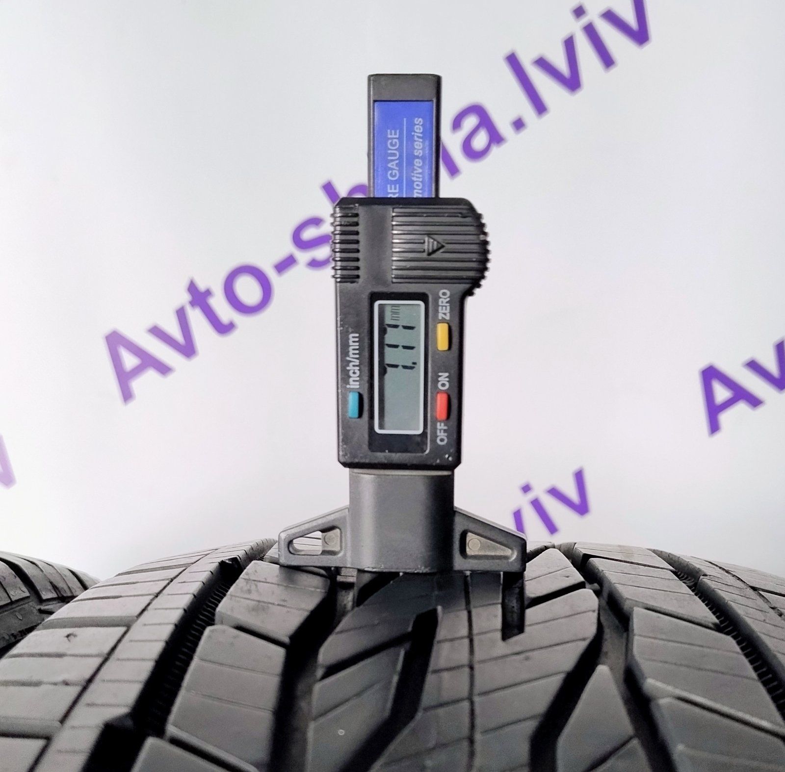 Шини літні  всесезонні 225/55 Continental Cross Contact LX 2