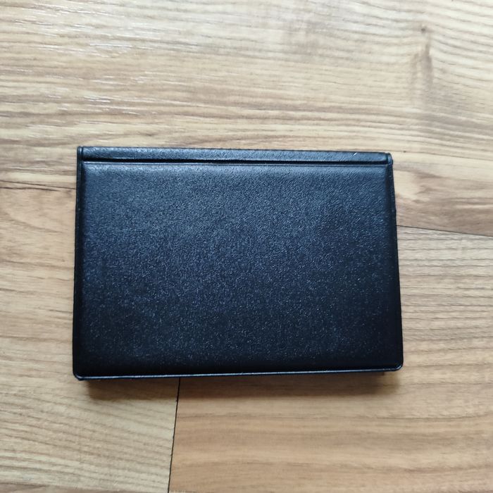 Etui na dokumenty, karta kredytowe