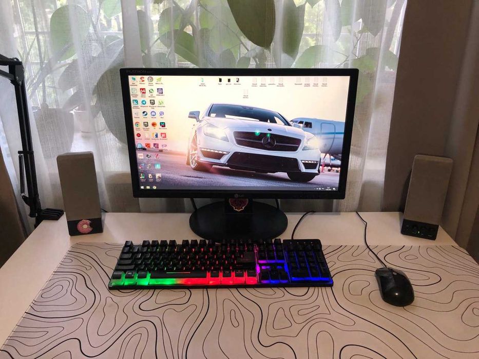 Продам комплект монитор + компьютер