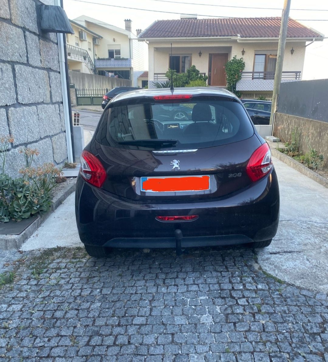 Peugeot 208 Active 1.2 VTI  gasolina 82 CV