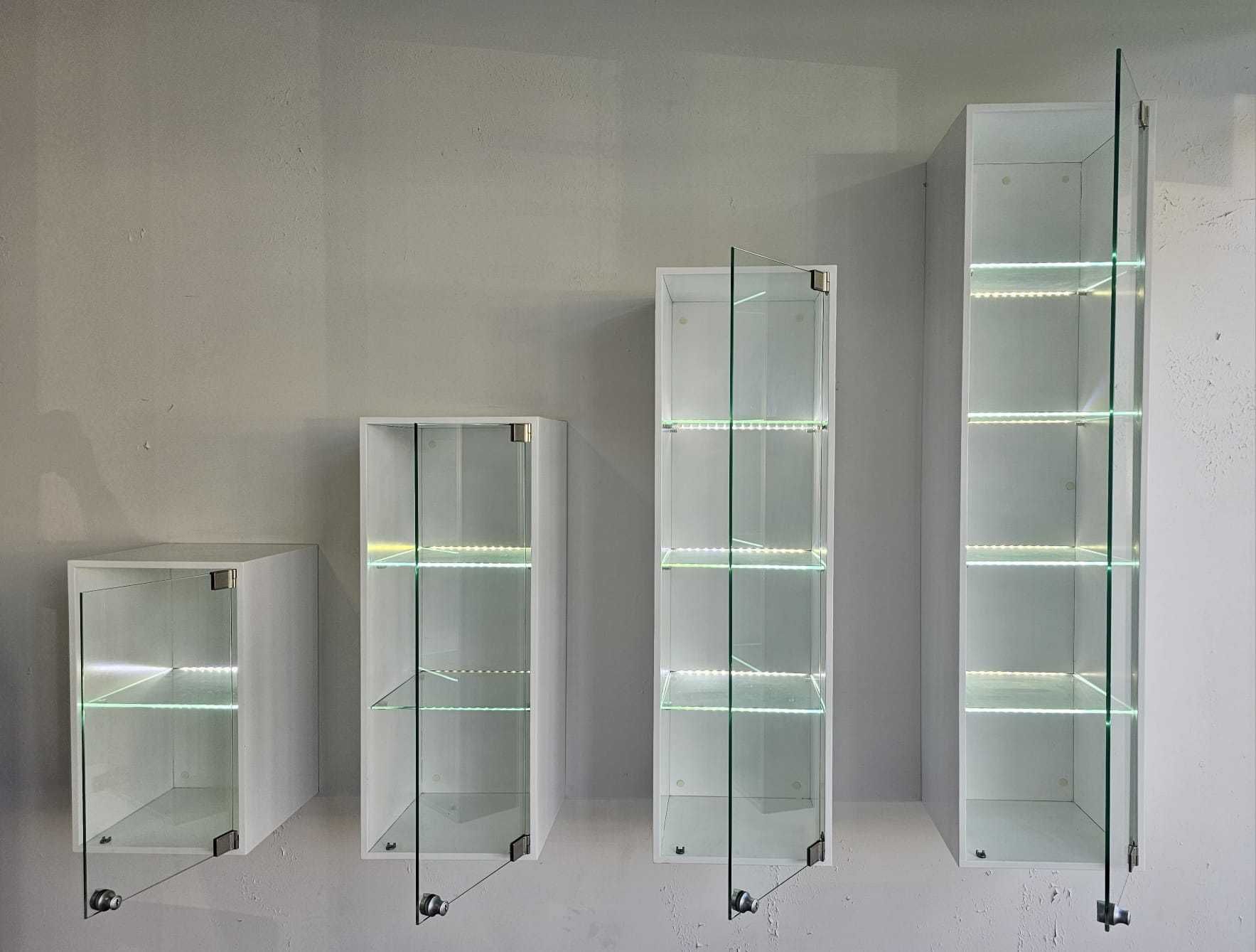 Estantes/Vitrines em Vidro e LED