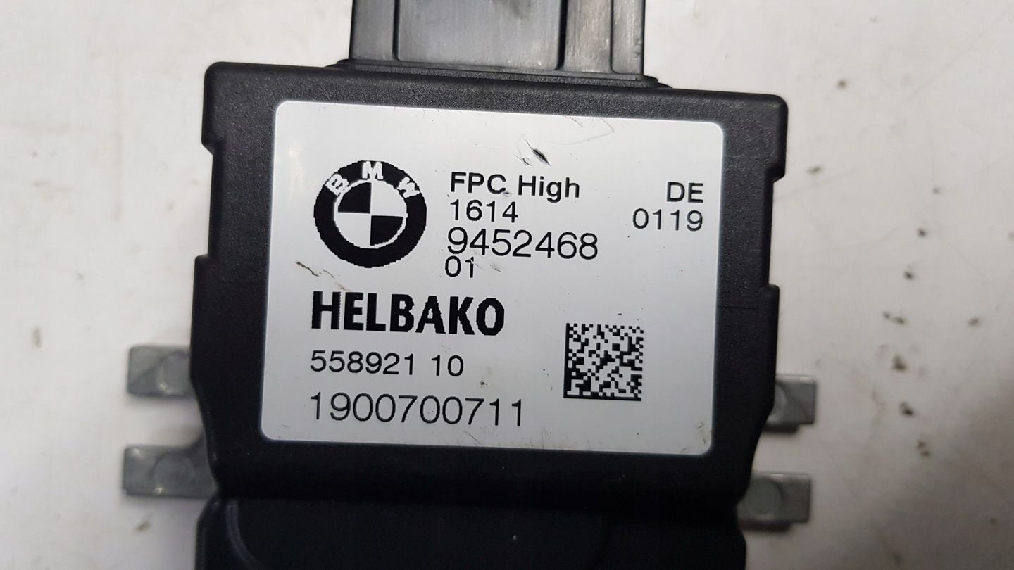 moduł pompy paliwa BMW 7 G11 3.0 9452468