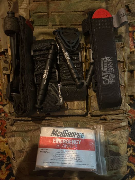 Продаю плитоноску в комплекті марки M-TAC multicam моделі Velmet