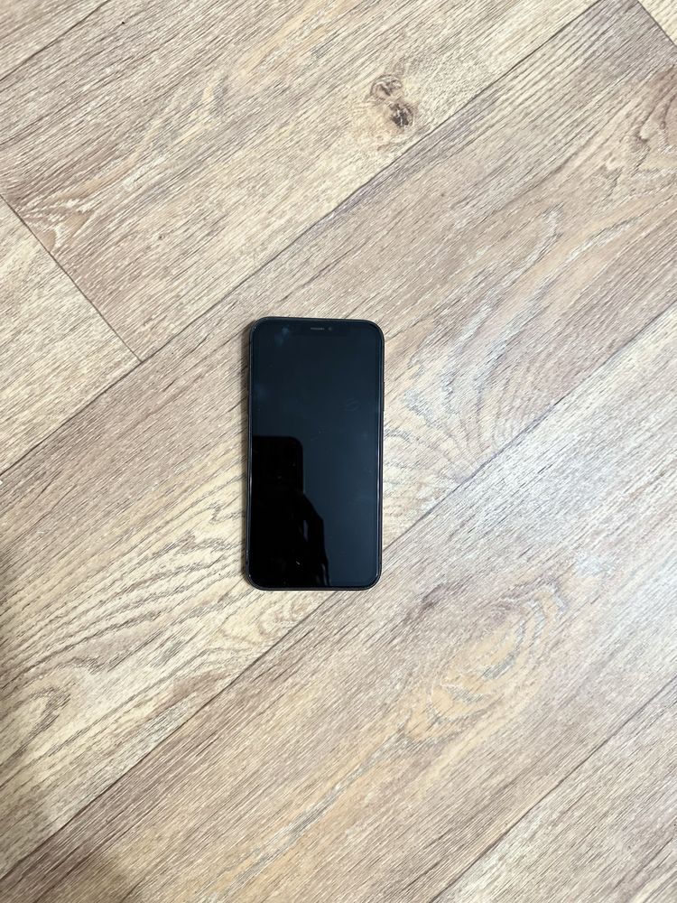 Продам iPhone 11 64 Gb