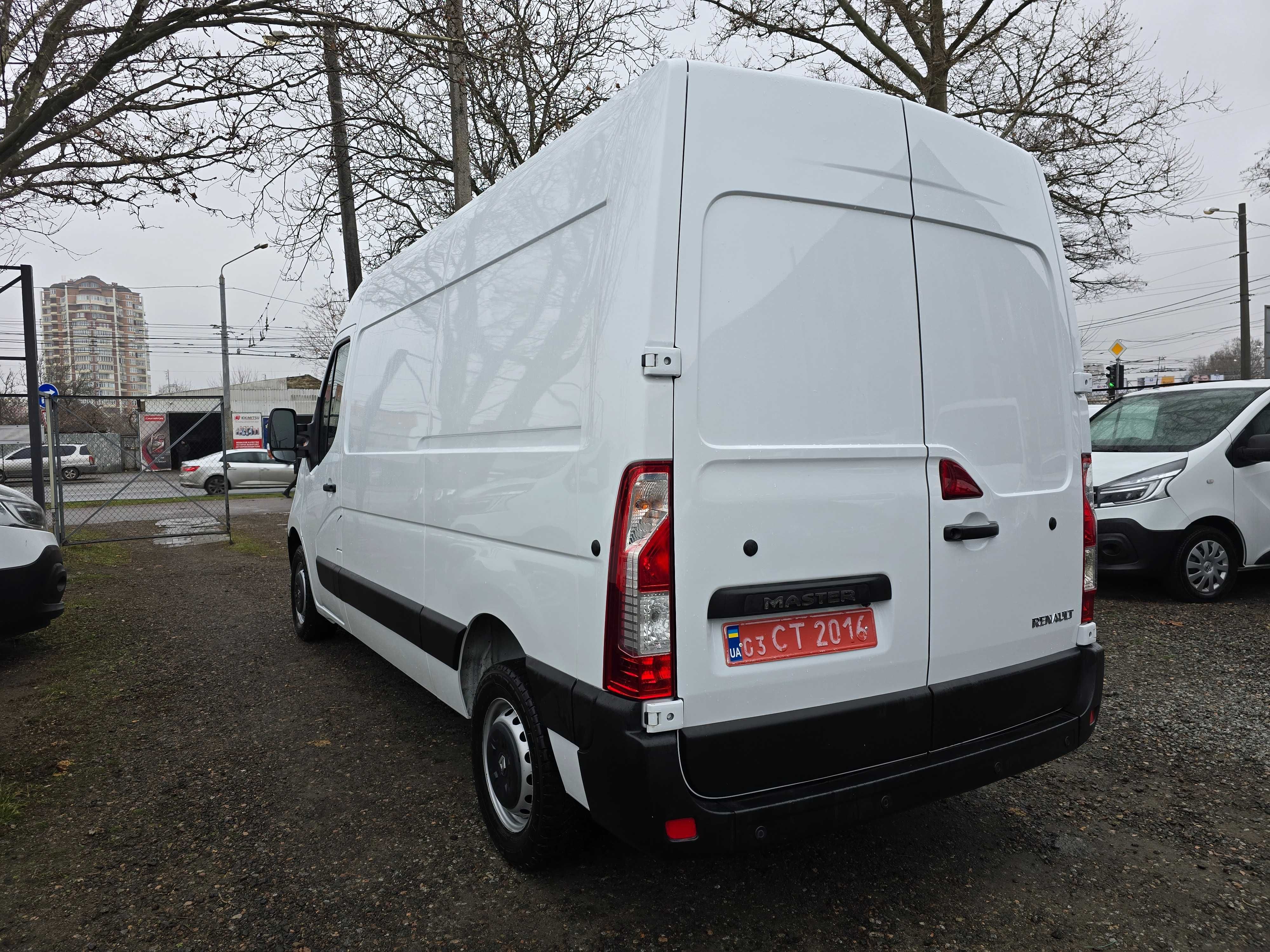 Renault Master L2H2 Navi AC 185 т.км. 2019 год.