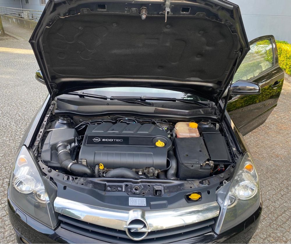 Opel Astra GTC 1.9 150 5LUG 1Dono 250milKM