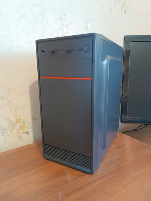 Комп'ютер Ryzen 5 2400G 3,6 ГГц; SSD 250 GB; RAM 16 GB; Windows 10