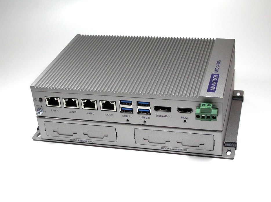 Przemysłowy mini PC fanless I5-7300U RAID 4x LAN HDMI DP VPN Firewall