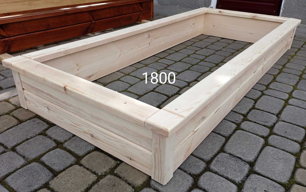 Надгробок дерев'яний гробівець обрамівка на цвинтар кладовище