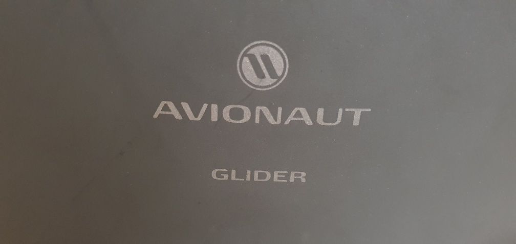 Fotelik samochodowy Avionaut Glider 9-25kg