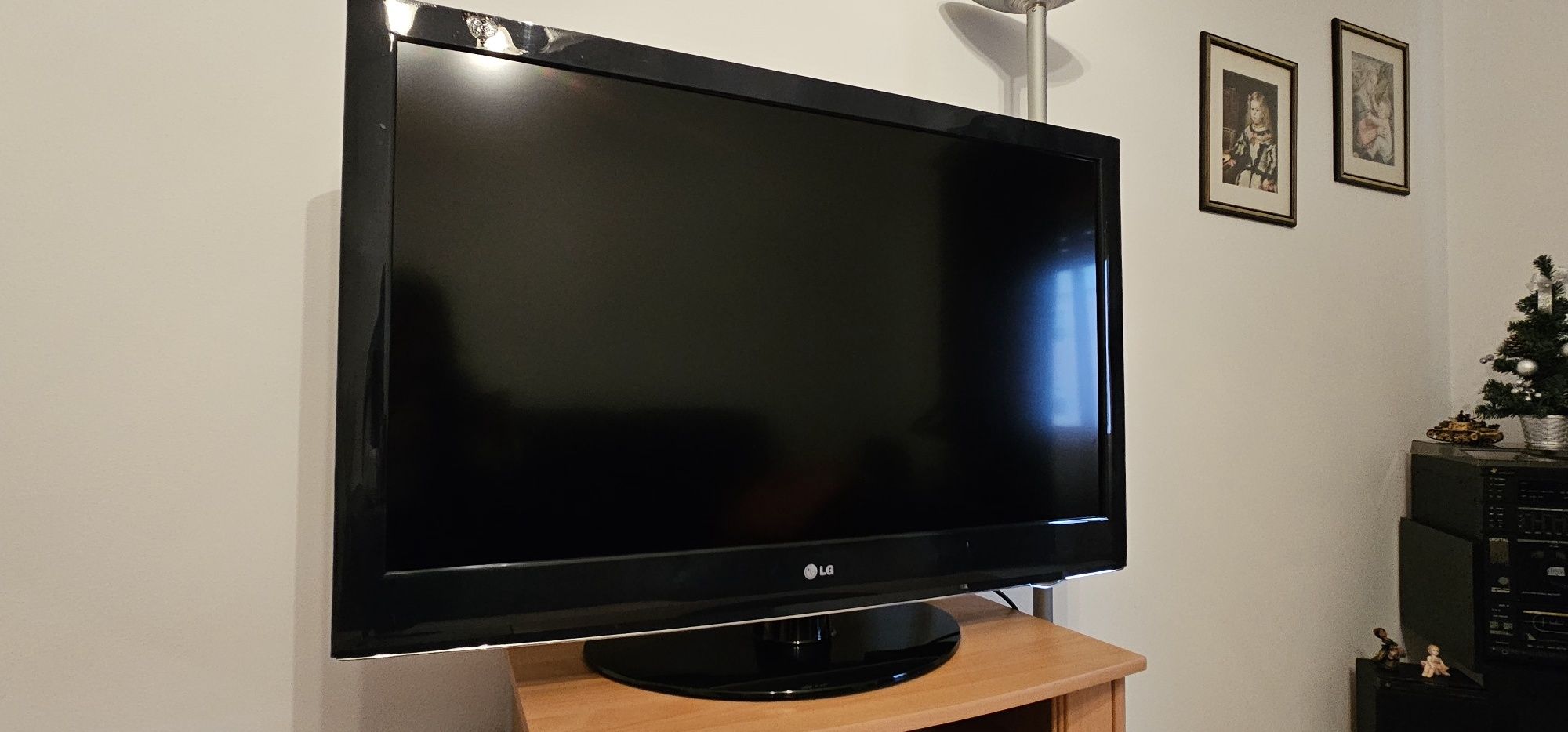 Televisão LG - 109 cm