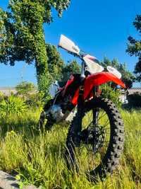 Beta 125 RR + pack completo de protecao motocross