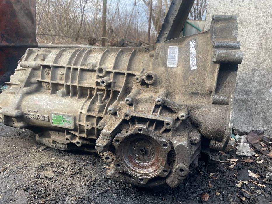 На запчастини витиснуло втулку