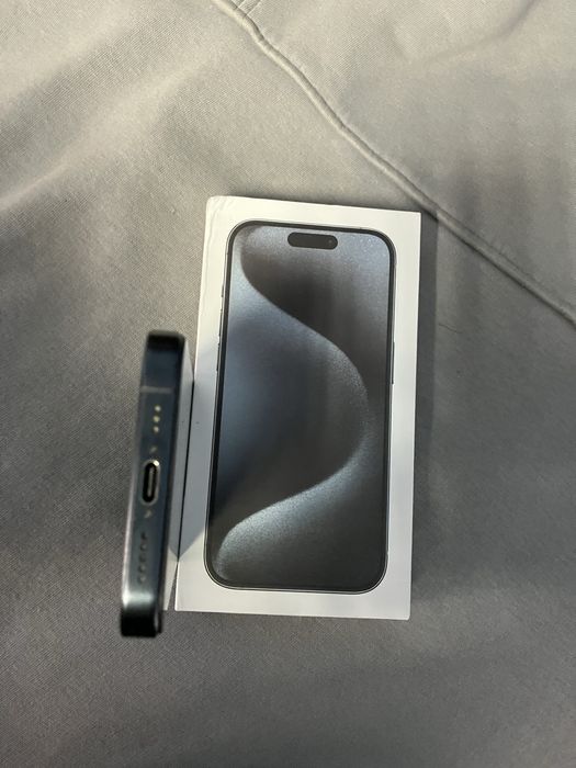 Продам iphone 15 Pro 256Gb Blue Neverlock фізична сім