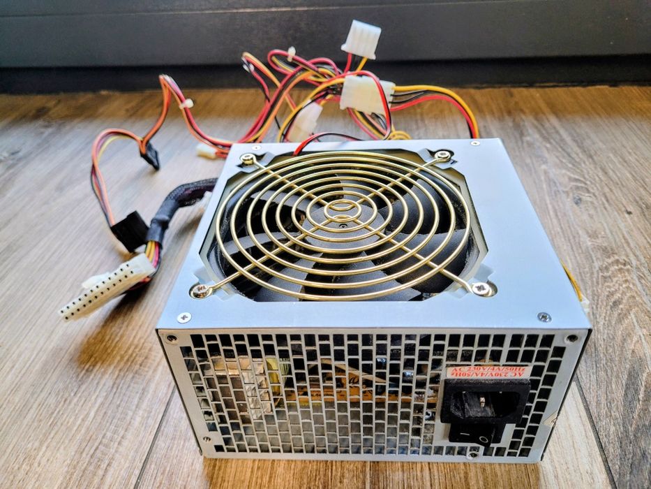 Zasilacz komputerowy QOLTEC Q400 SilentLine Power 400W ATX 20+4-PIN AT