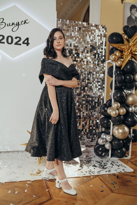 Випускна сукня/Випускне плаття