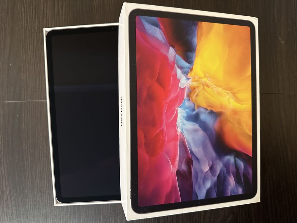 Продам iPad pro 2 покоління 2020 року