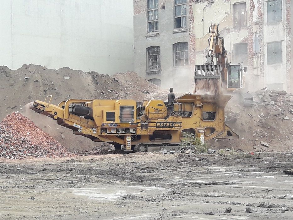 Rozbiórki, wyburzenia, kruszenie betonu, usługi sprzętem budowlanym