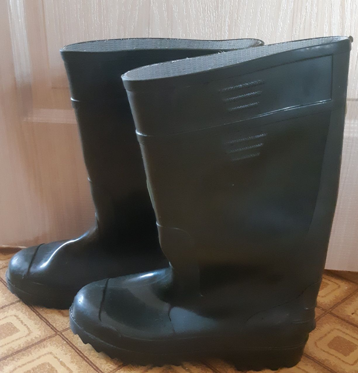 Гумові чоботи 42 р.