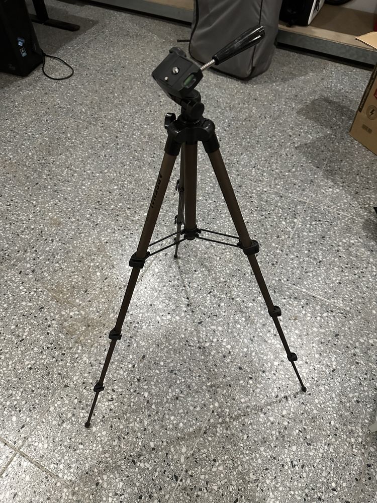 Штатив для телефону/ фотоапарату Arsenal ARS-1120