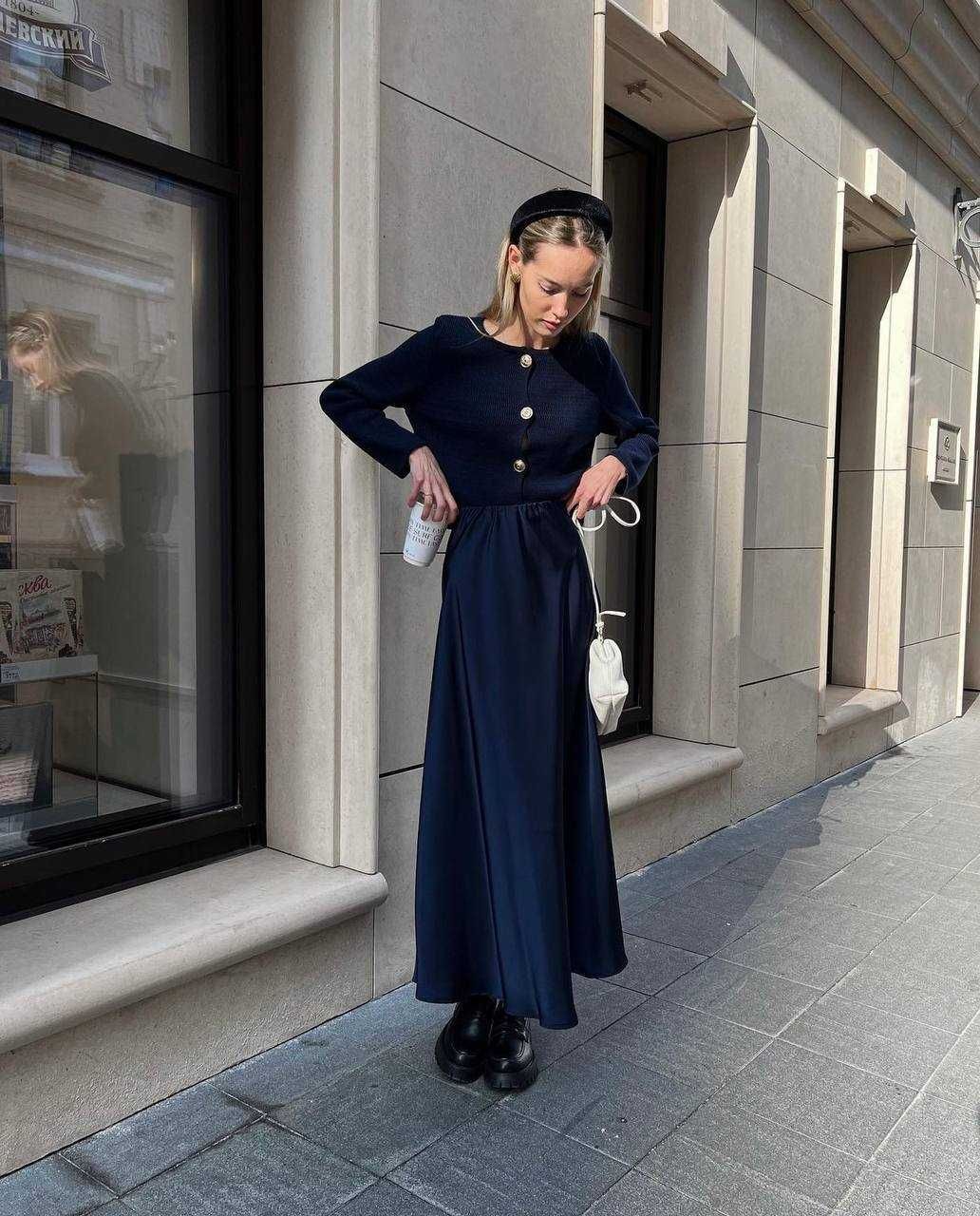Шовкова спідниця