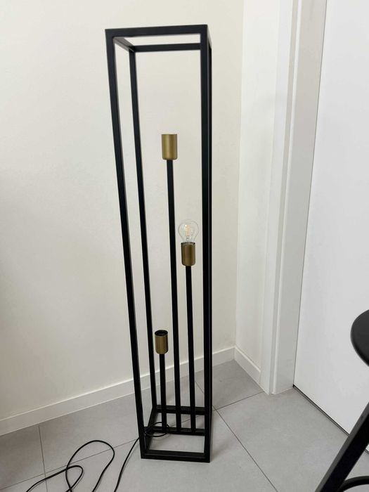 Lampa podłogowa LOFT