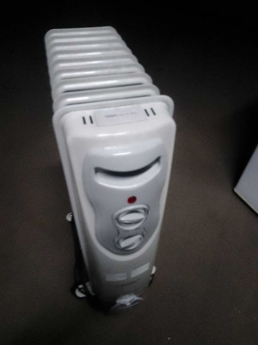 Продам Обогреватель масляный