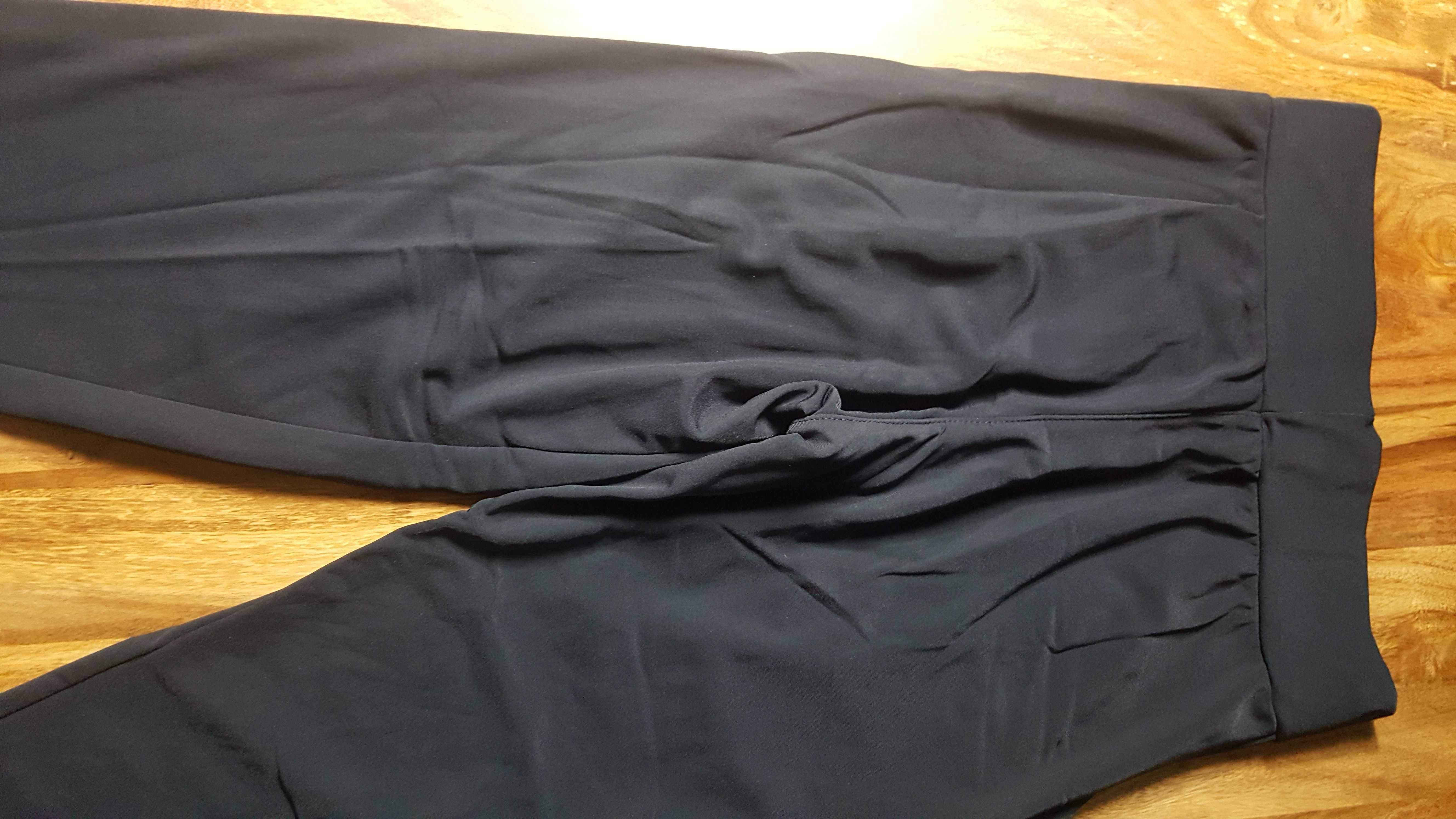 Czarne ocieplane spodnie Balloon fit Joggers Legginsy XS/S 34/36
