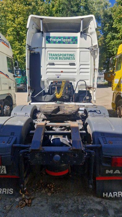 Сідельний тягач MAN TGX26.440 під самоскид самосвальний полуприцеп 6х2