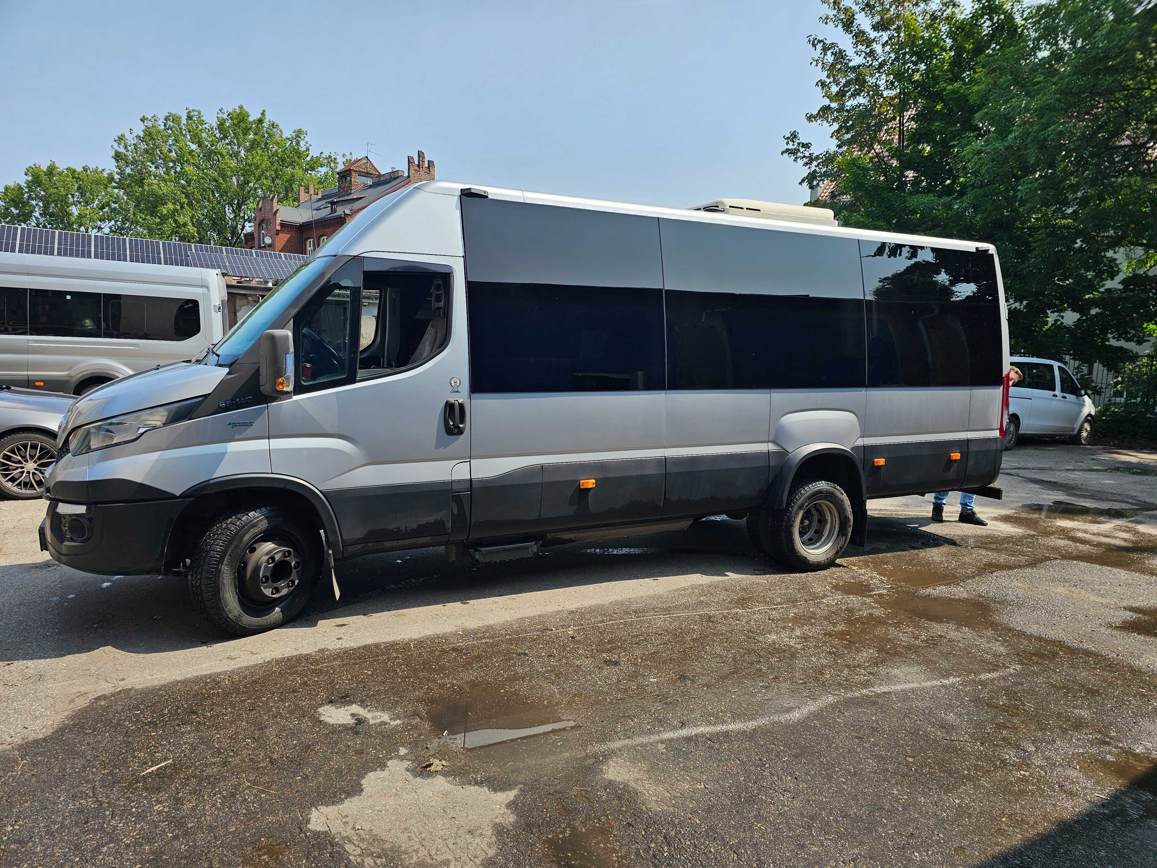 Iveco Deily 33 osobowy CNG + LPG