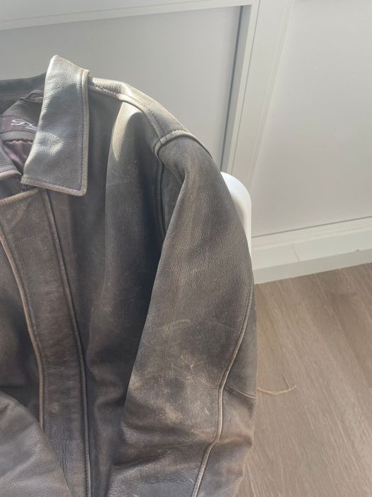 Casaco de cabedal genuíno – tamanho L, em bom estado