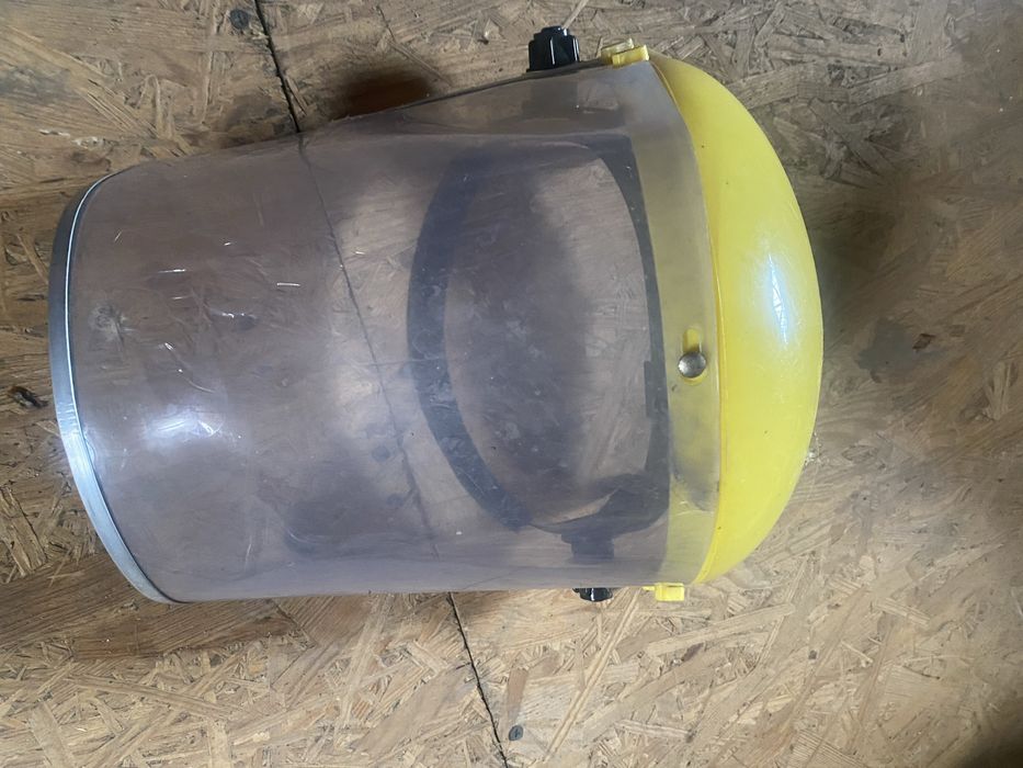 Маска для сварки и щит для лица б/у