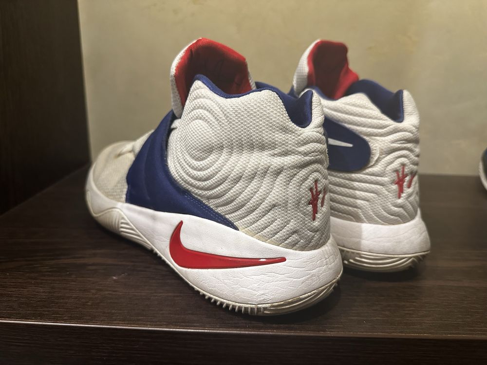 Nike Kyrie 2 USA PE – баскетбольные кроссовки (размер US 12 / EUR 46)