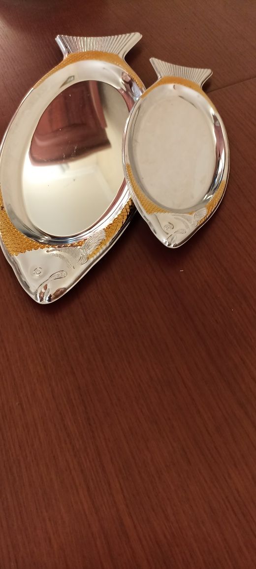 Продам блюда для рыбы разные.