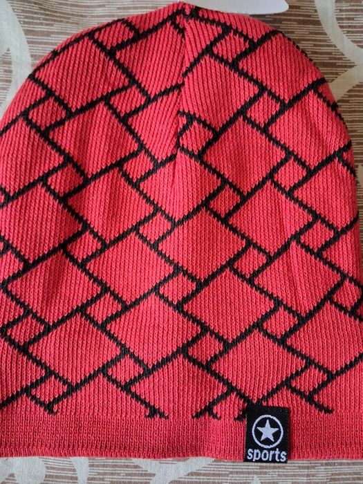 Продаються 2 шапки