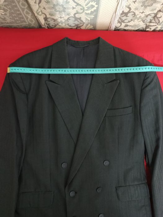 Костюм классический двубортный