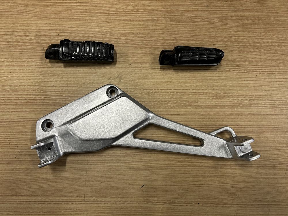 Suporte dos pisa pés (peseiras) CB500 pc26 pc32