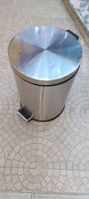 Caixote lixo alumínio 30L como novo