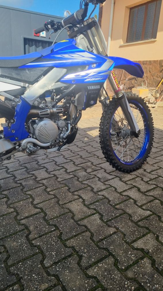 Yamaha YZ250F de 2020 impecável