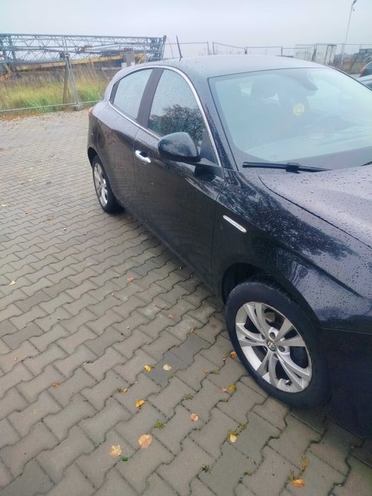 alfa romeo gulietta