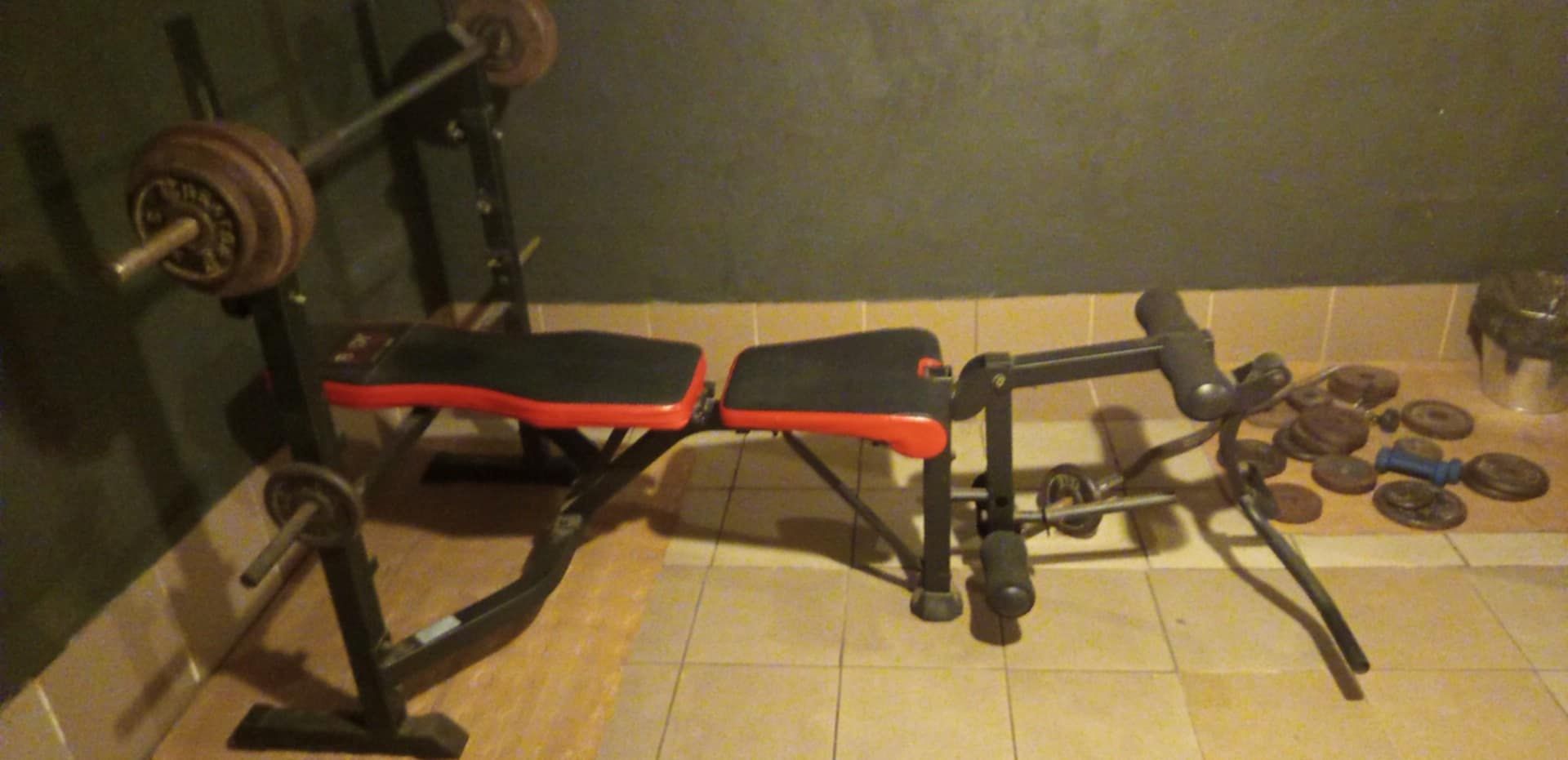Atlas z Ławką i Osprzętem