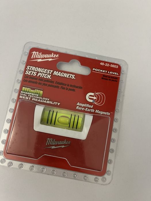 Інструменти кутова насадка викрутка  рівень рукавиці Milwaukee USA