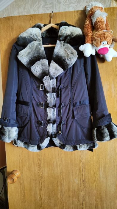 Женская меховая куртка, отделка шиншилла, подкладка - кролик.