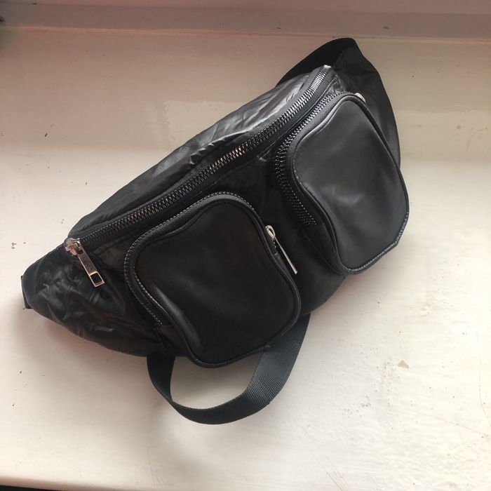 Nerka nylonowa materiałowa torebka saszetka na ramię